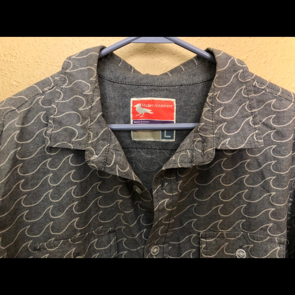 Awesome Wave Surf Shirt L